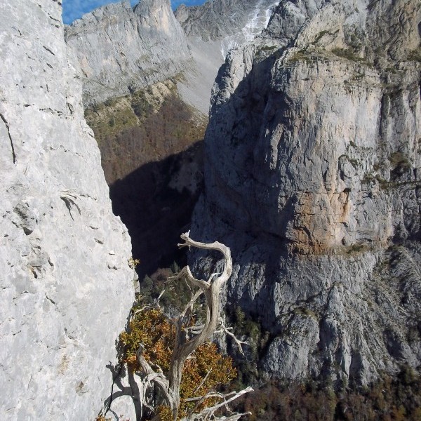 Escaladas en Ansó. Belagoako Mutilak. Valle de Zuriza