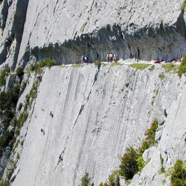 Escaladas en chemin de la mâture. La Major 5c 130m