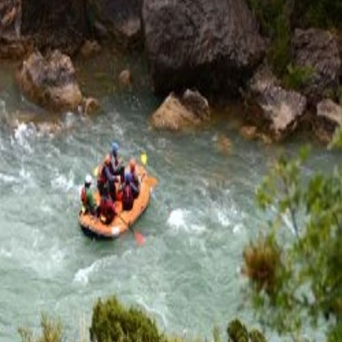 Array
(
    [id] => 1356
    [id_producto] => 128
    [imagen] => 1356_rafting-con-ninos.jpg
    [orden] => 2
)
