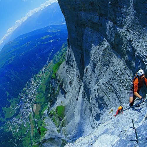 Array
(
    [id] => 1454
    [id_producto] => 138
    [imagen] => 1454_barranco-ferrata.jpg
    [orden] => 1
)
