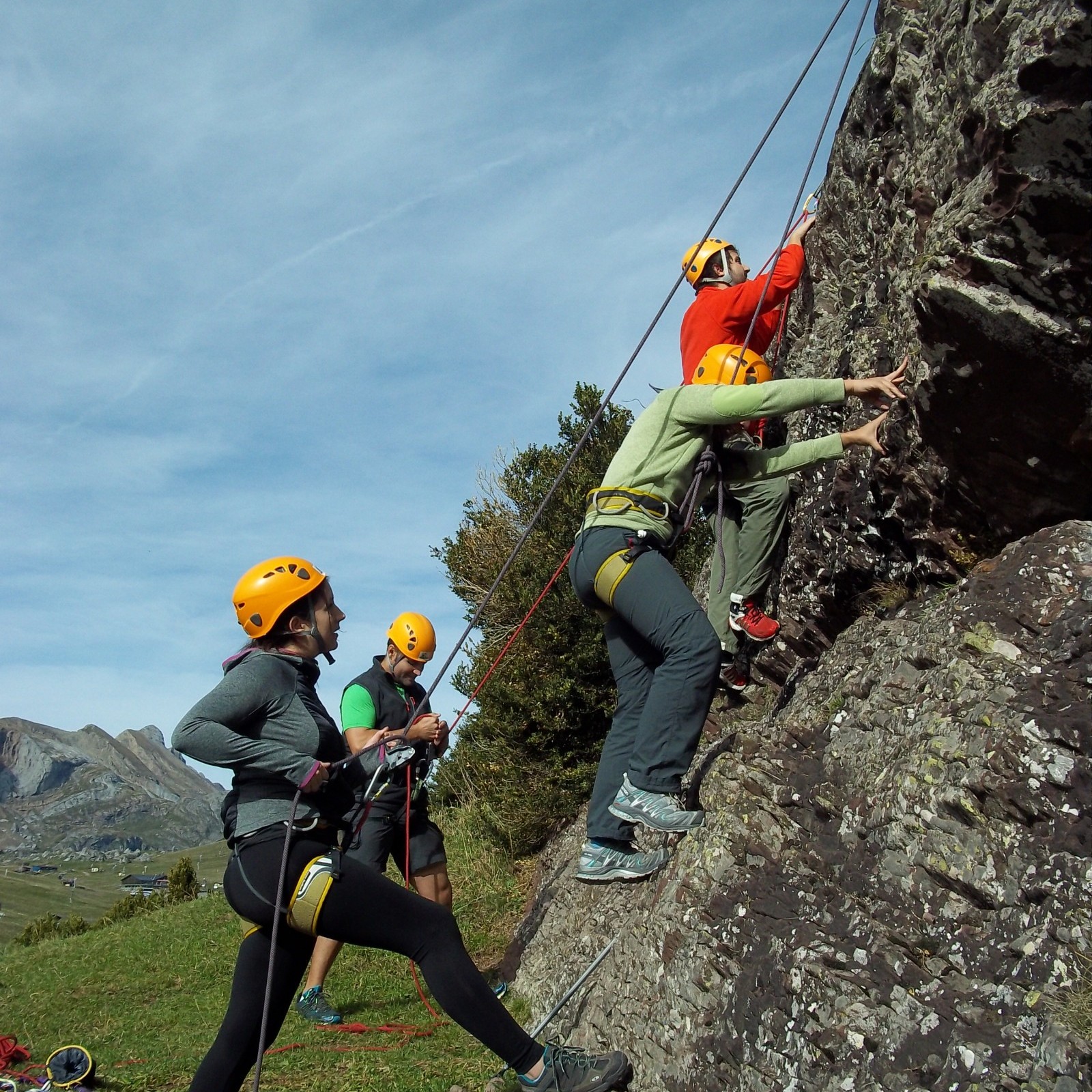 Array
(
    [id] => 2948
    [id_producto] => 15
    [imagen] => 15-2948-comprarformacioncursos-de-escalada-en-rocacurso-de-iniciacion-a-la-escalada.JPG
    [orden] => 0
)
