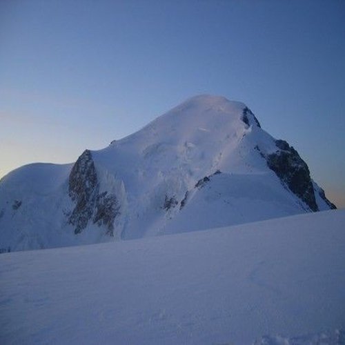 Array
(
    [id] => 3575
    [id_producto] => 526
    [imagen] => 526-3575-ascension-al-mont-blanc-clon-526_114.jpg
    [orden] => 0
)
